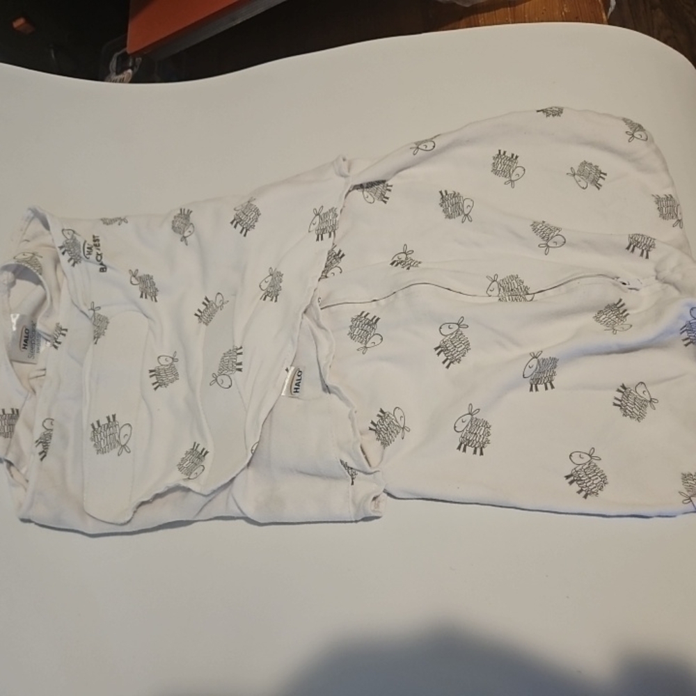 Halo Kids Pajamas Sleep Sack - White with Gray Sheep